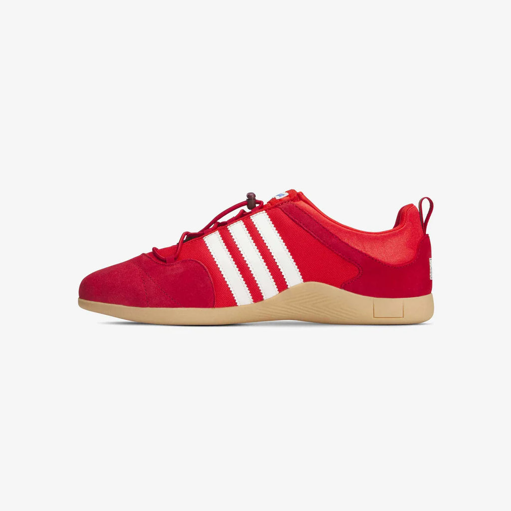 BAD BUNNY ADIDAS BALLERINA FLAMBOYÁN