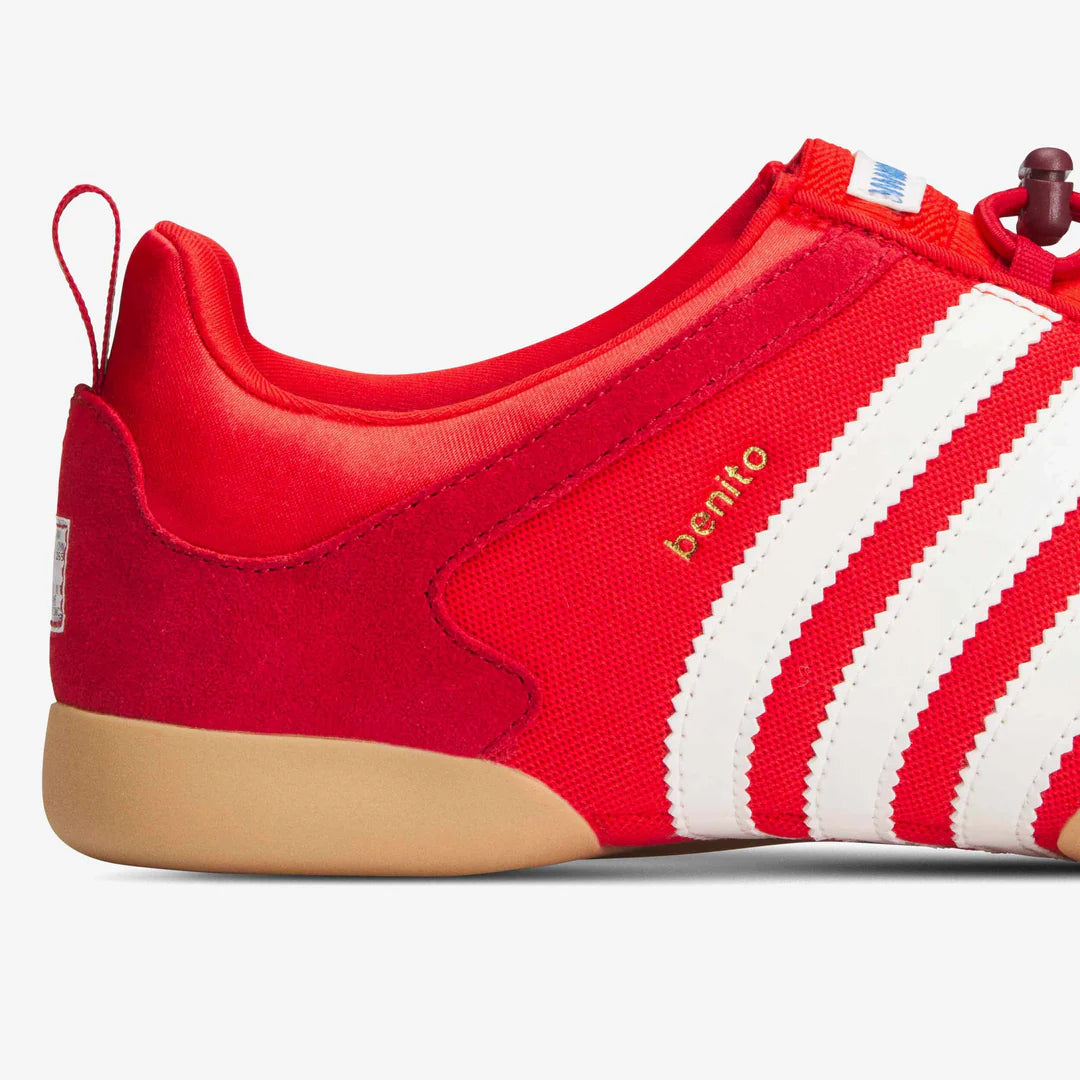BAD BUNNY ADIDAS BALLERINA FLAMBOYÁN