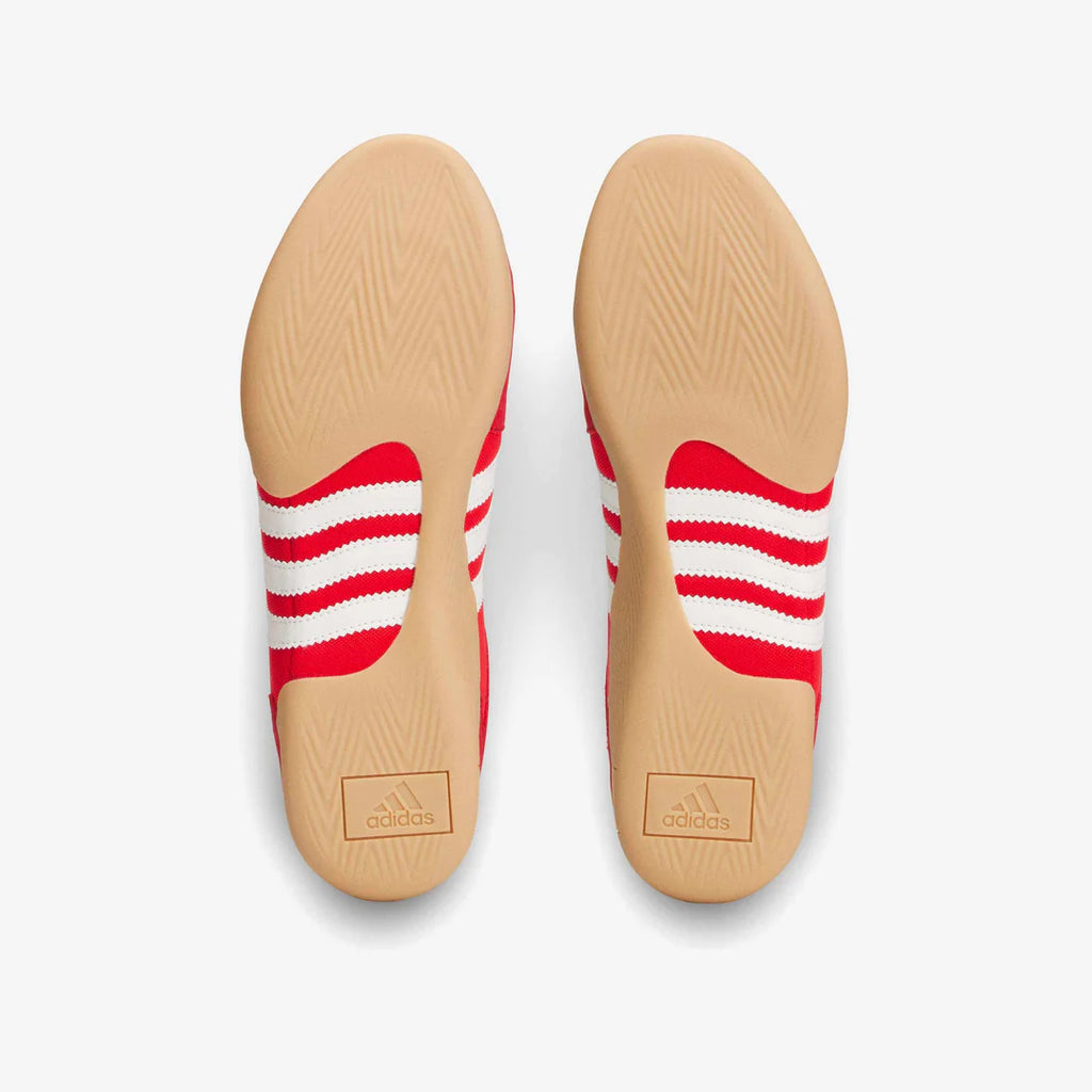 BAD BUNNY ADIDAS BALLERINA FLAMBOYÁN